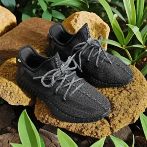 Unisex Sneakers for Fall & Summer: Breathable True Boost Soft-Sole – Sports, Casual & Running Shoes for Men